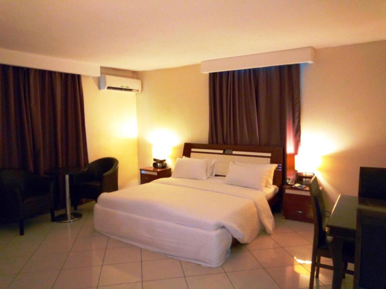 Golden Royale Hotel Enugu Exterior foto